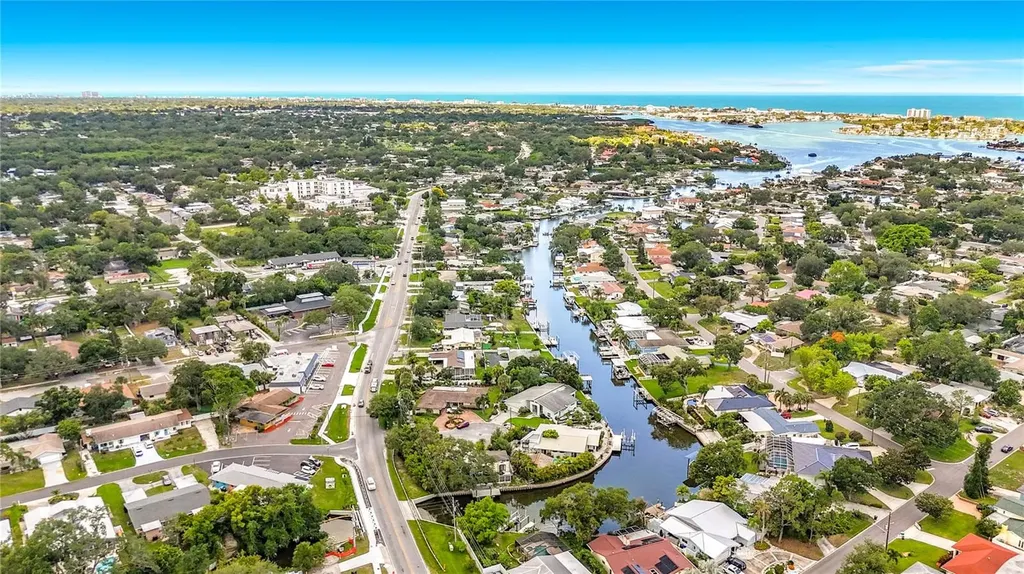 3511 North Circle Largo FL 33770