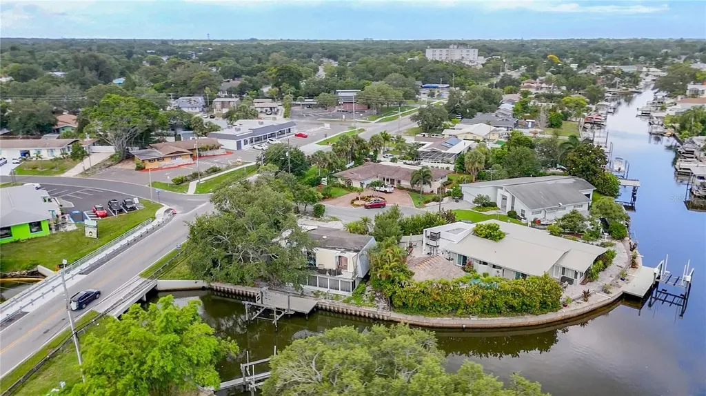 3511 North Circle Largo FL 33770
