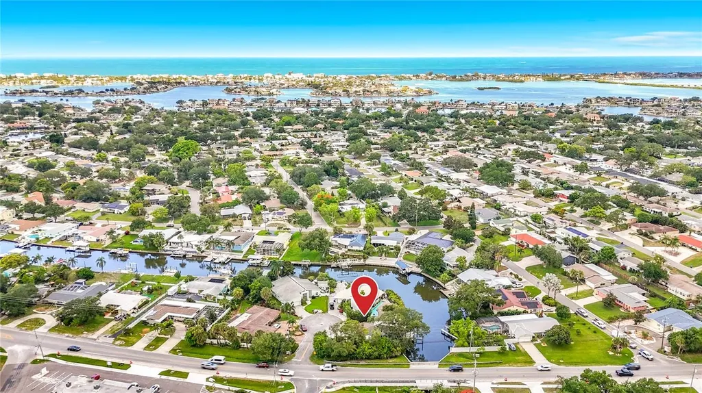3511 North Circle Largo FL 33770