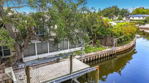 3511 North Circle Largo FL 33770