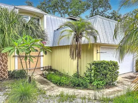 3511 North Circle Largo FL 33770