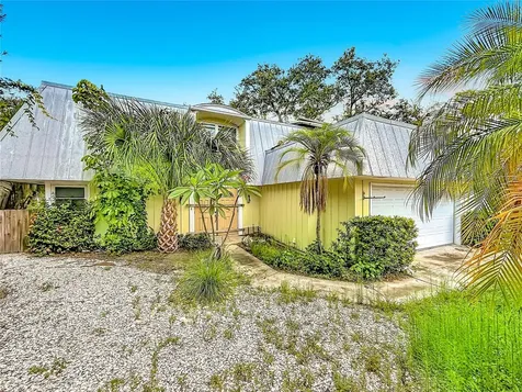 3511 North Circle Largo FL 33770