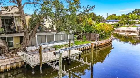3511 North Circle Largo FL 33770