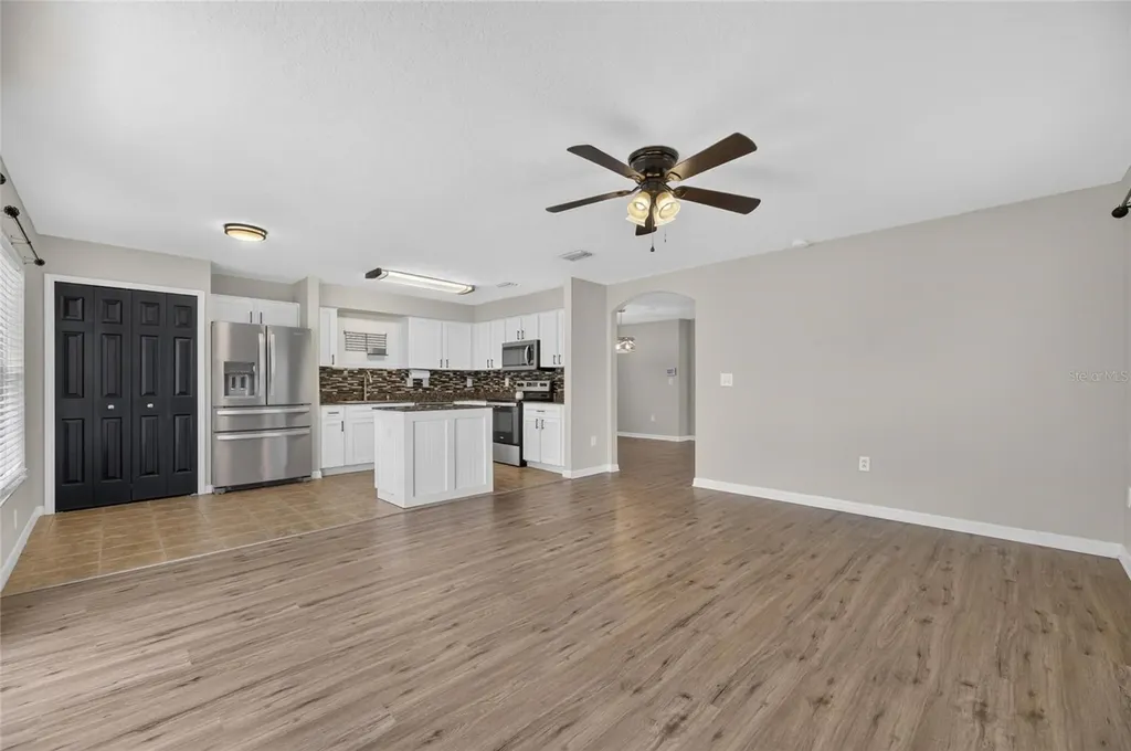 7842 Carriage Pointe Drive Gibsonton FL 33534