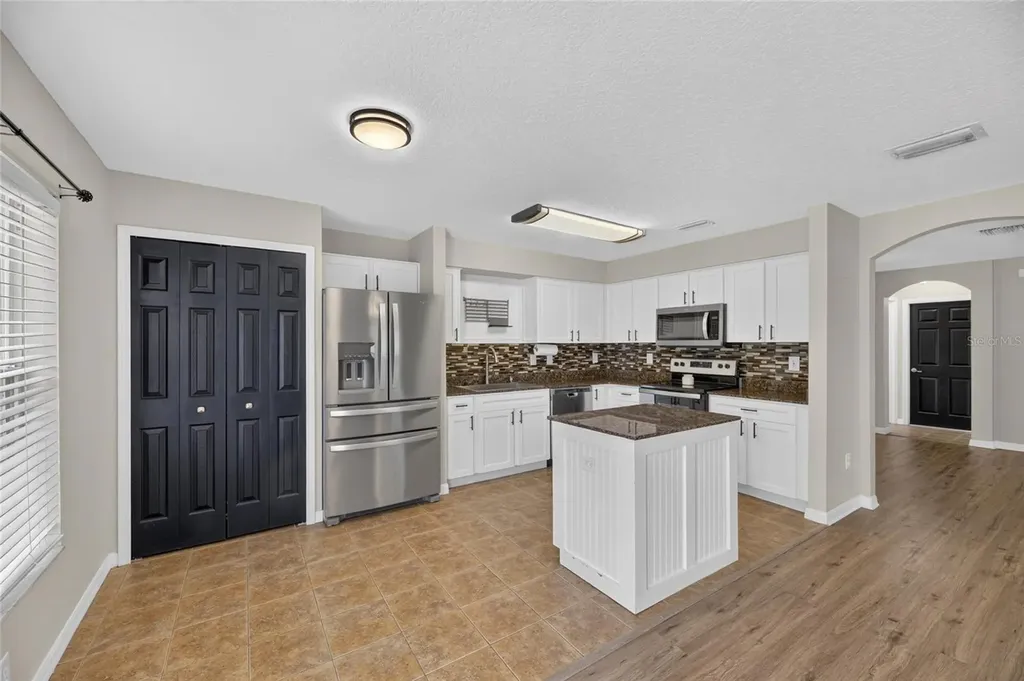 7842 Carriage Pointe Drive Gibsonton FL 33534