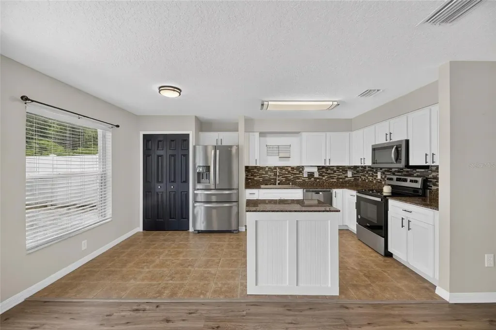 7842 Carriage Pointe Drive Gibsonton FL 33534