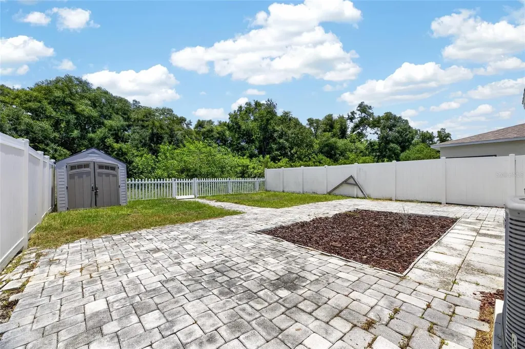 7842 Carriage Pointe Drive Gibsonton FL 33534