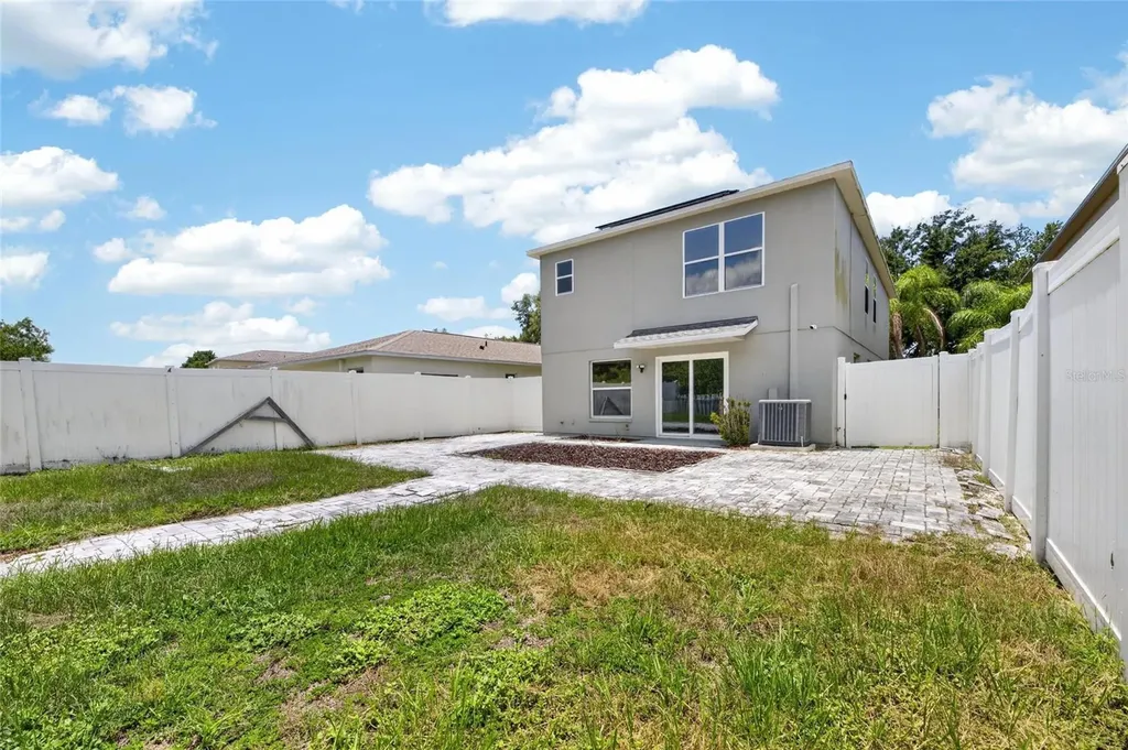 7842 Carriage Pointe Drive Gibsonton FL 33534