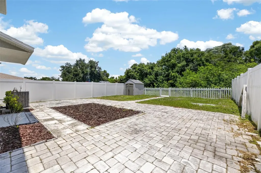 7842 Carriage Pointe Drive Gibsonton FL 33534