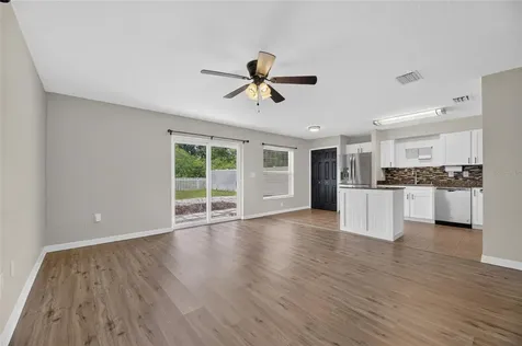 7842 Carriage Pointe Drive Gibsonton FL 33534