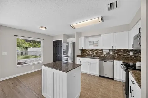 7842 Carriage Pointe Drive Gibsonton FL 33534
