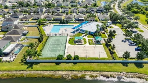7842 Carriage Pointe Drive Gibsonton FL 33534