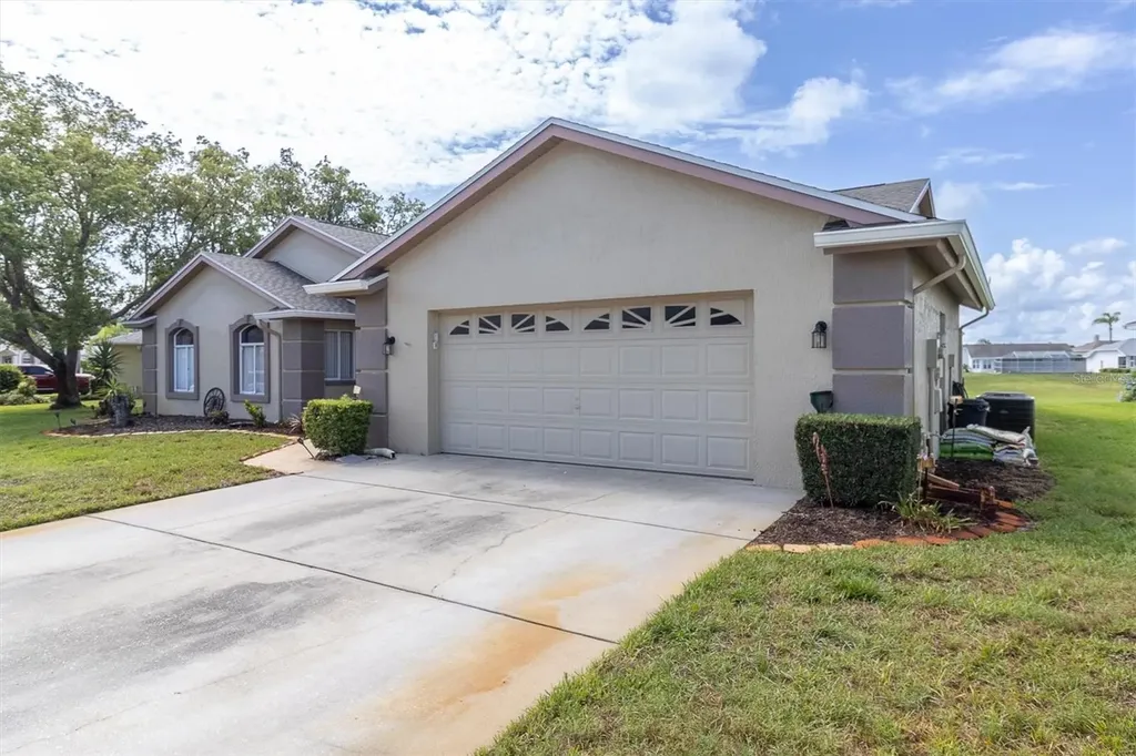 8303 Coral Creek Loop Hudson FL 34667