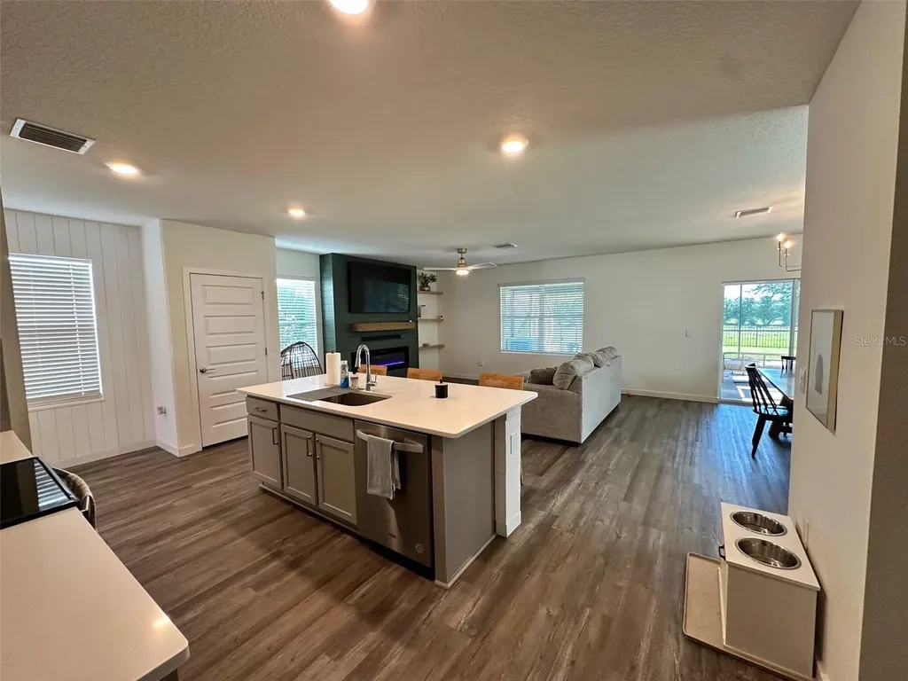 17111 Barnwood Place Bradenton FL 34211