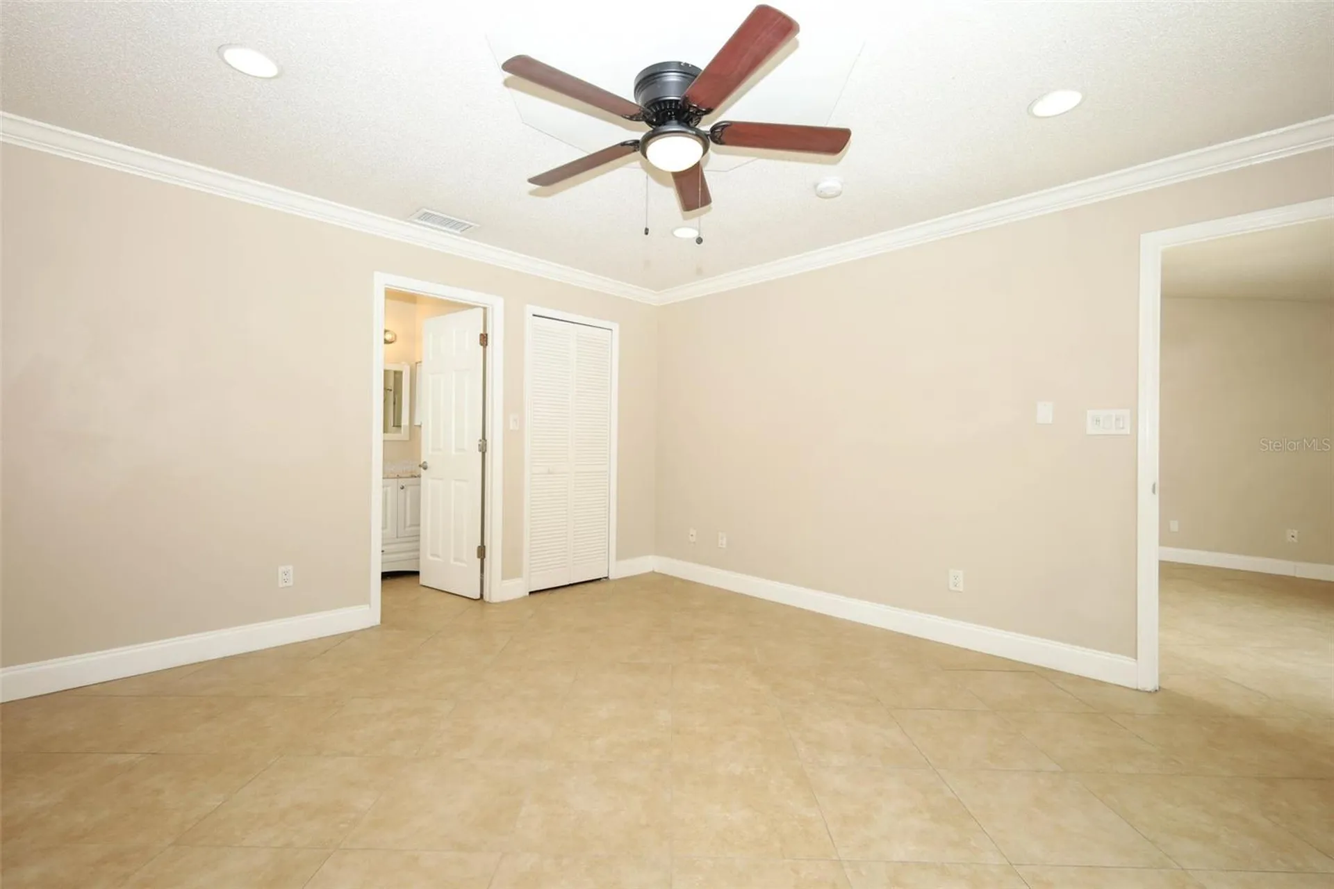 1047 Abell Circle Oviedo FL 32765