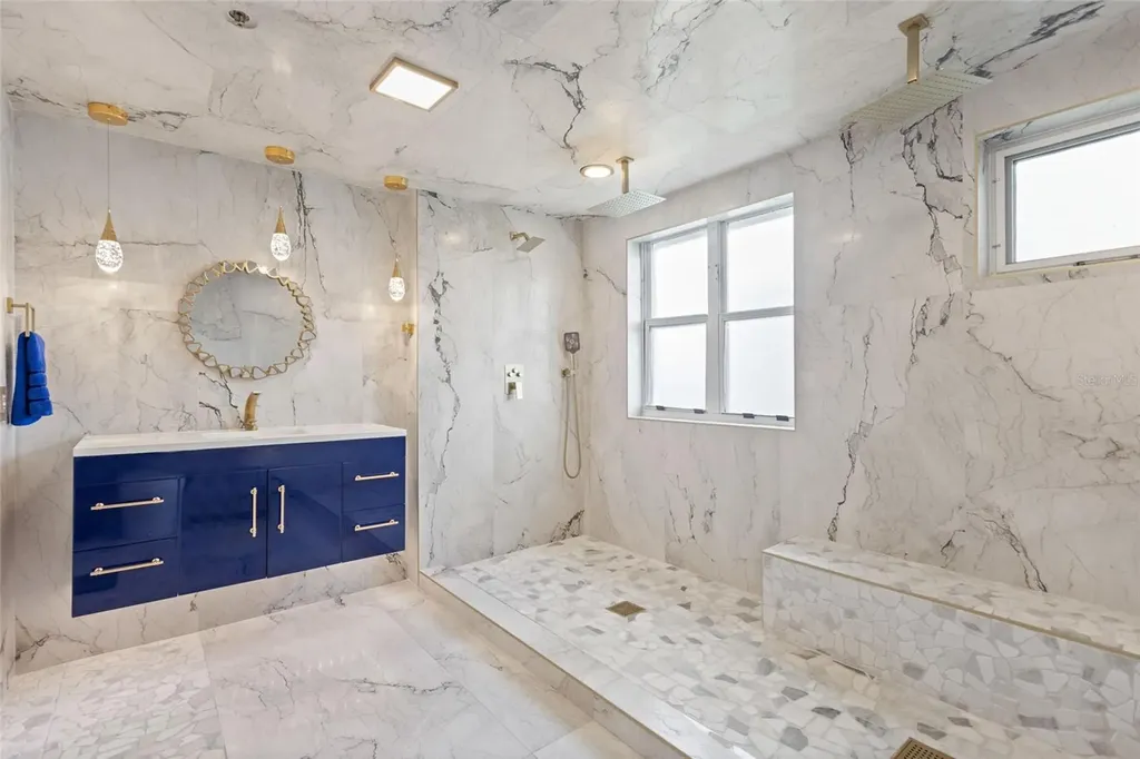2450 Harbourside Drive Longboat Key FL 34228