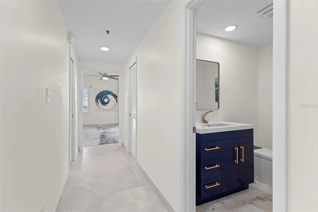 2450 Harbourside Drive Longboat Key FL 34228