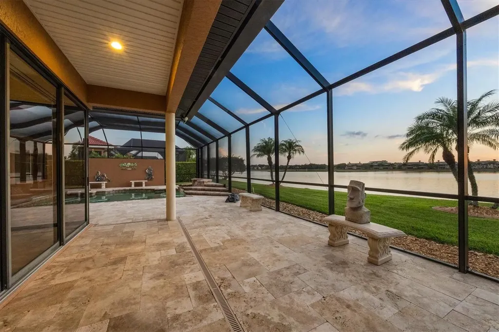 6610 Windjammer Place Bradenton FL 34202