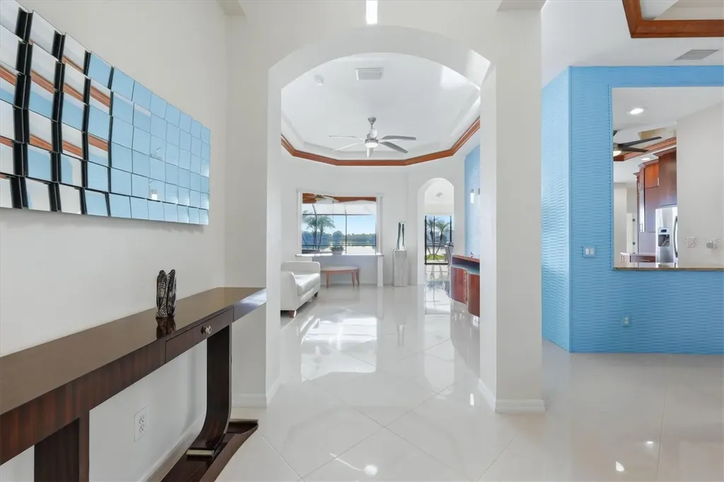 6610 Windjammer Place Bradenton FL 34202