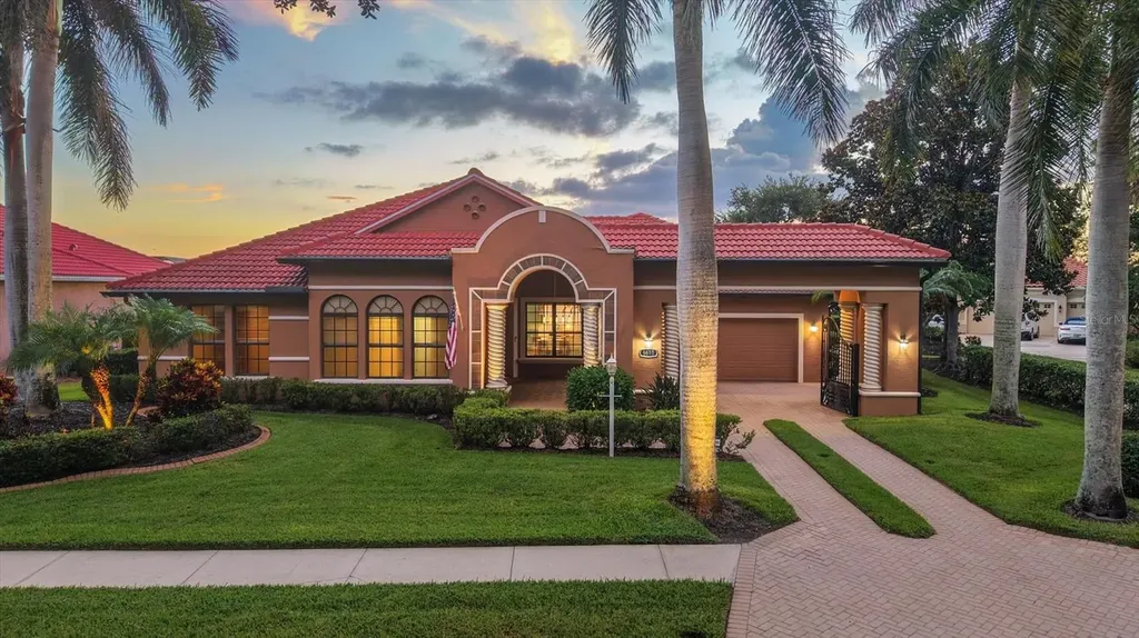 6610 Windjammer Place Bradenton FL 34202