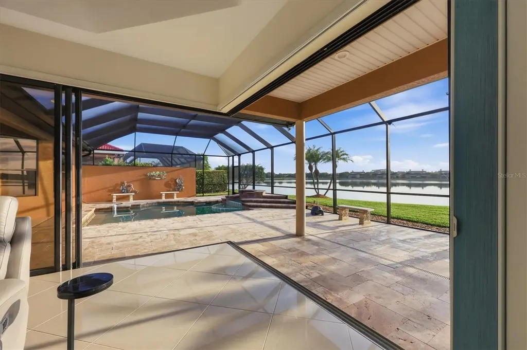 6610 Windjammer Place Bradenton FL 34202