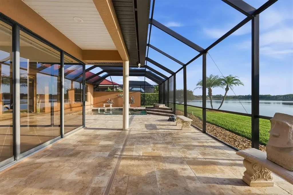 6610 Windjammer Place Bradenton FL 34202