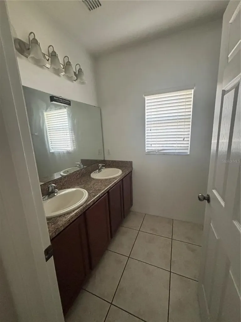 4030 Marina Isle Drive Kissimmee FL 34746