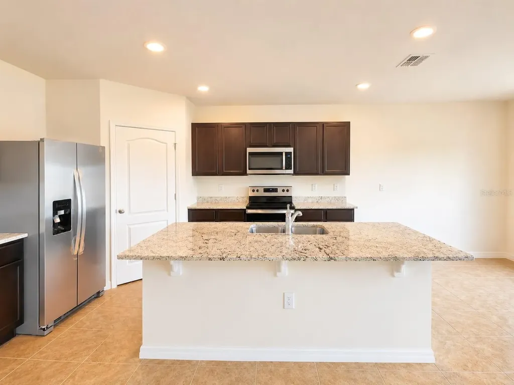 2347 Aquiline Nest Street Eagle Lake FL 33839