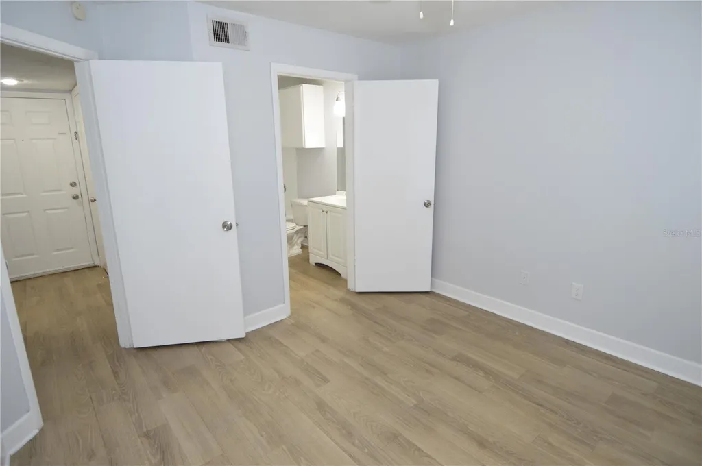 8758 Mallard Reserve Drive Tampa FL 33614