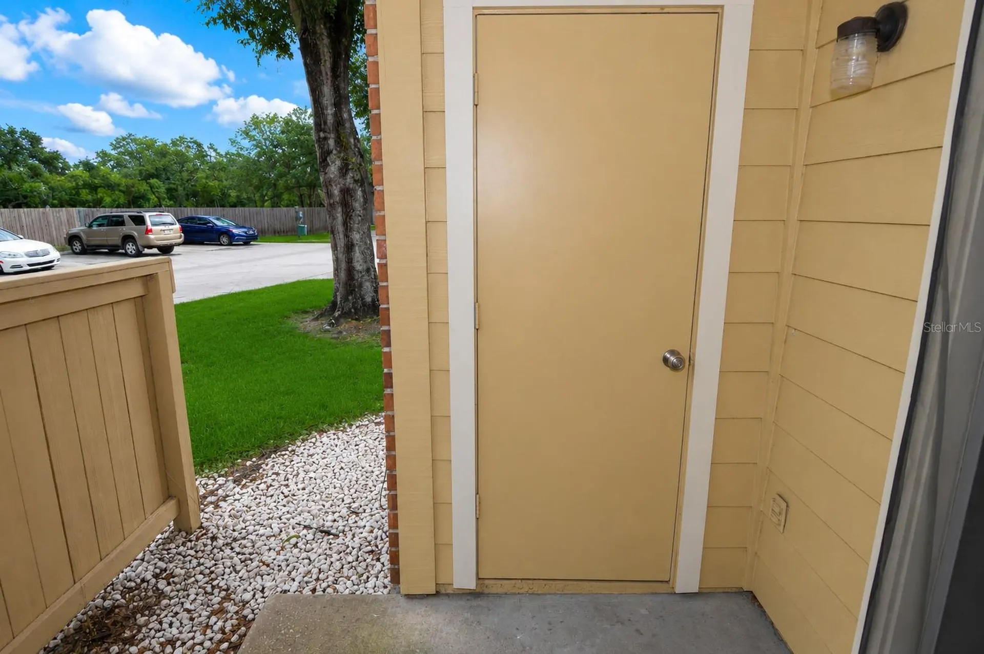 8758 Mallard Reserve Drive Tampa FL 33614