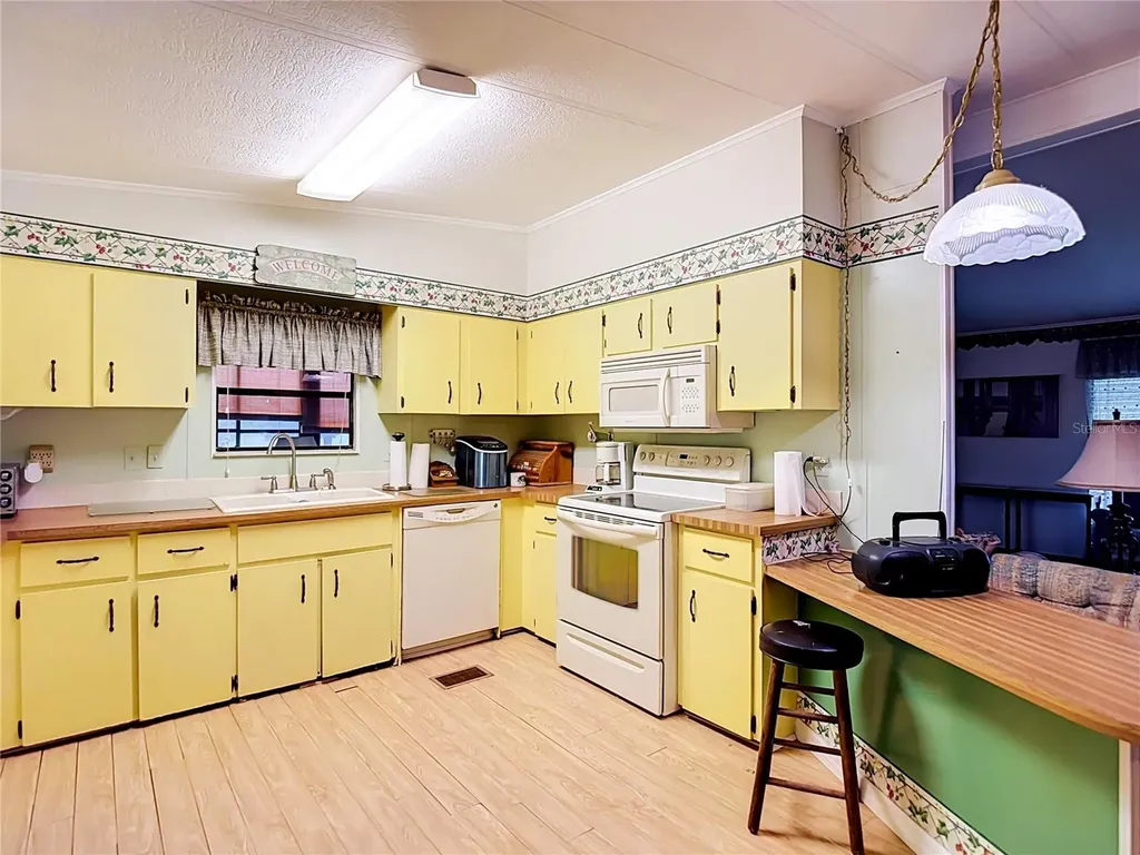 7386 Highpoint Boulevard Brooksville FL 34613