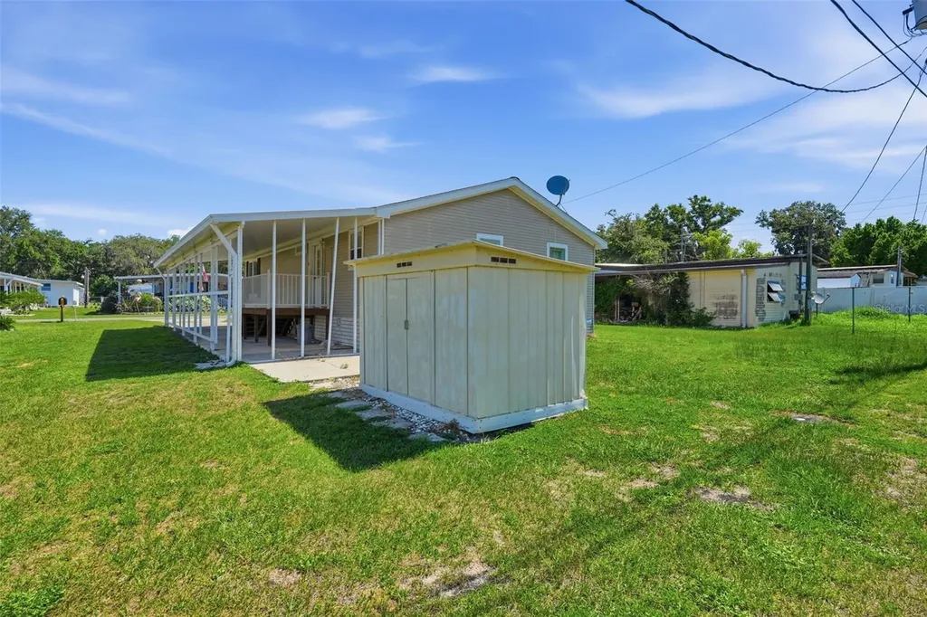 39206 Flora Avenue Zephyrhills FL 33542
