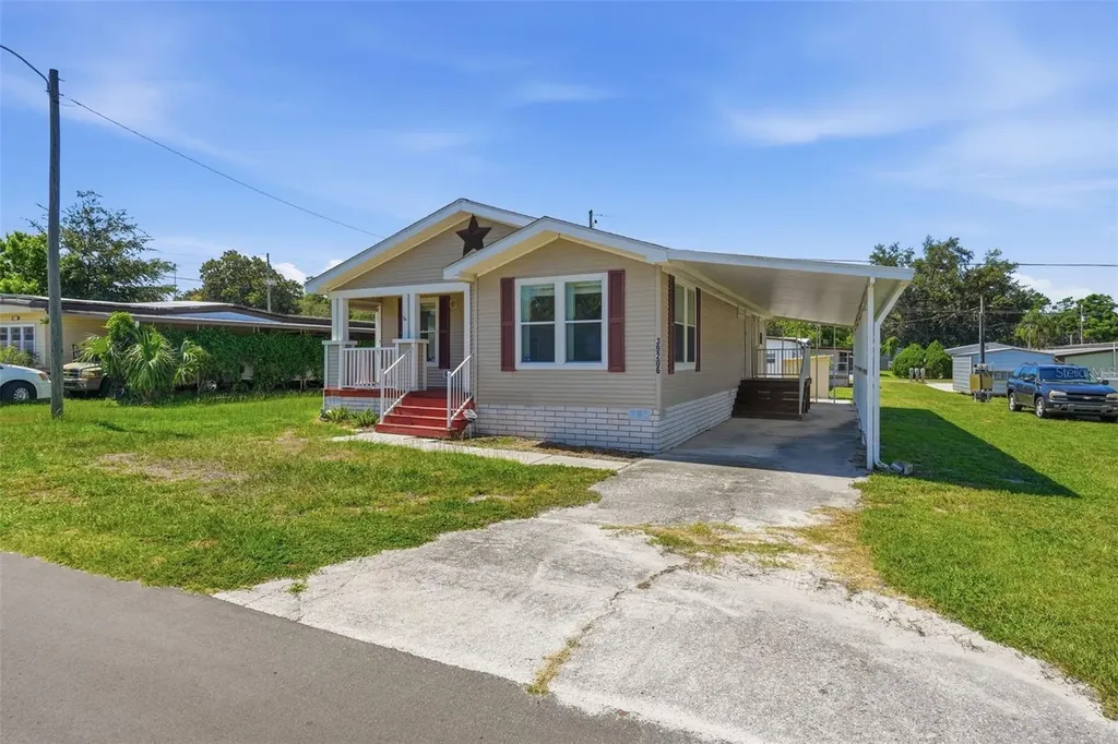39206 Flora Avenue Zephyrhills FL 33542