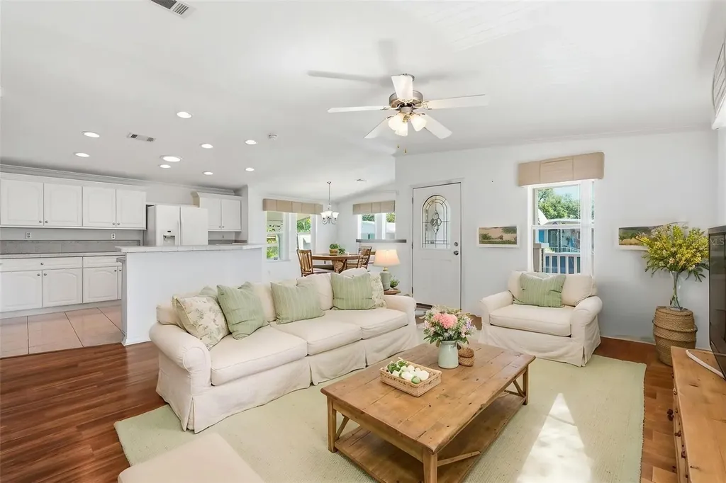 39206 Flora Avenue Zephyrhills FL 33542