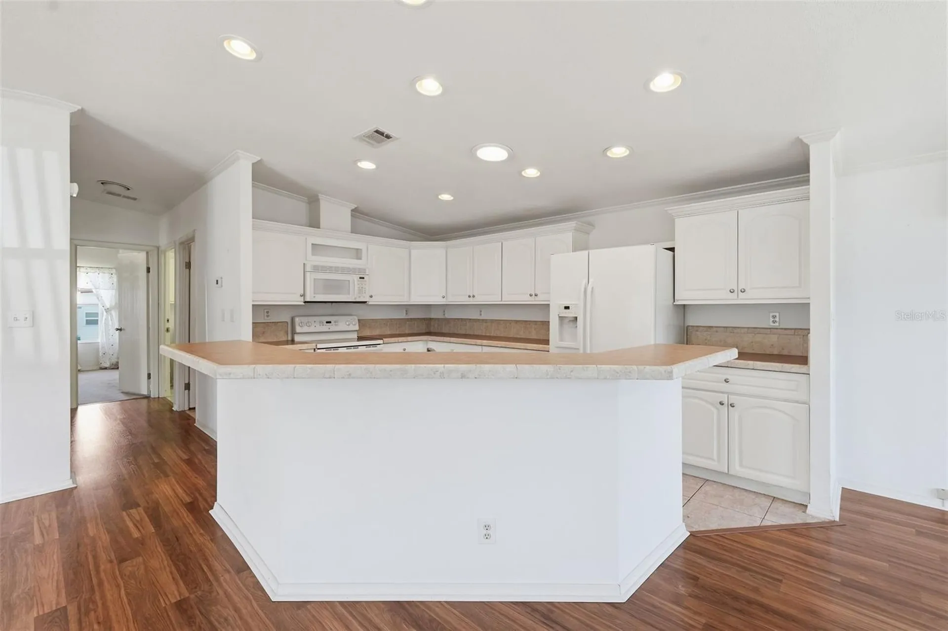 39206 Flora Avenue Zephyrhills FL 33542
