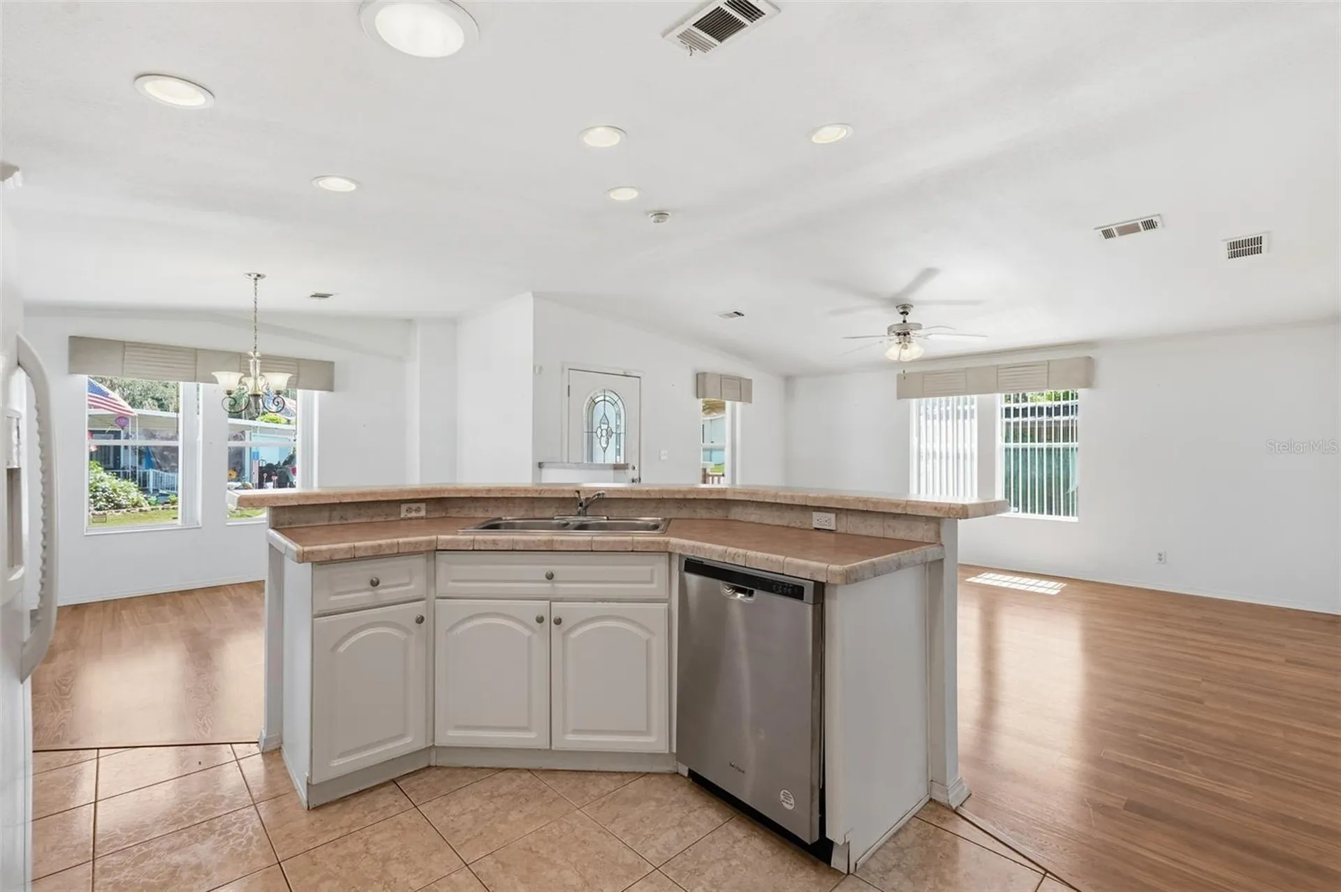 39206 Flora Avenue Zephyrhills FL 33542