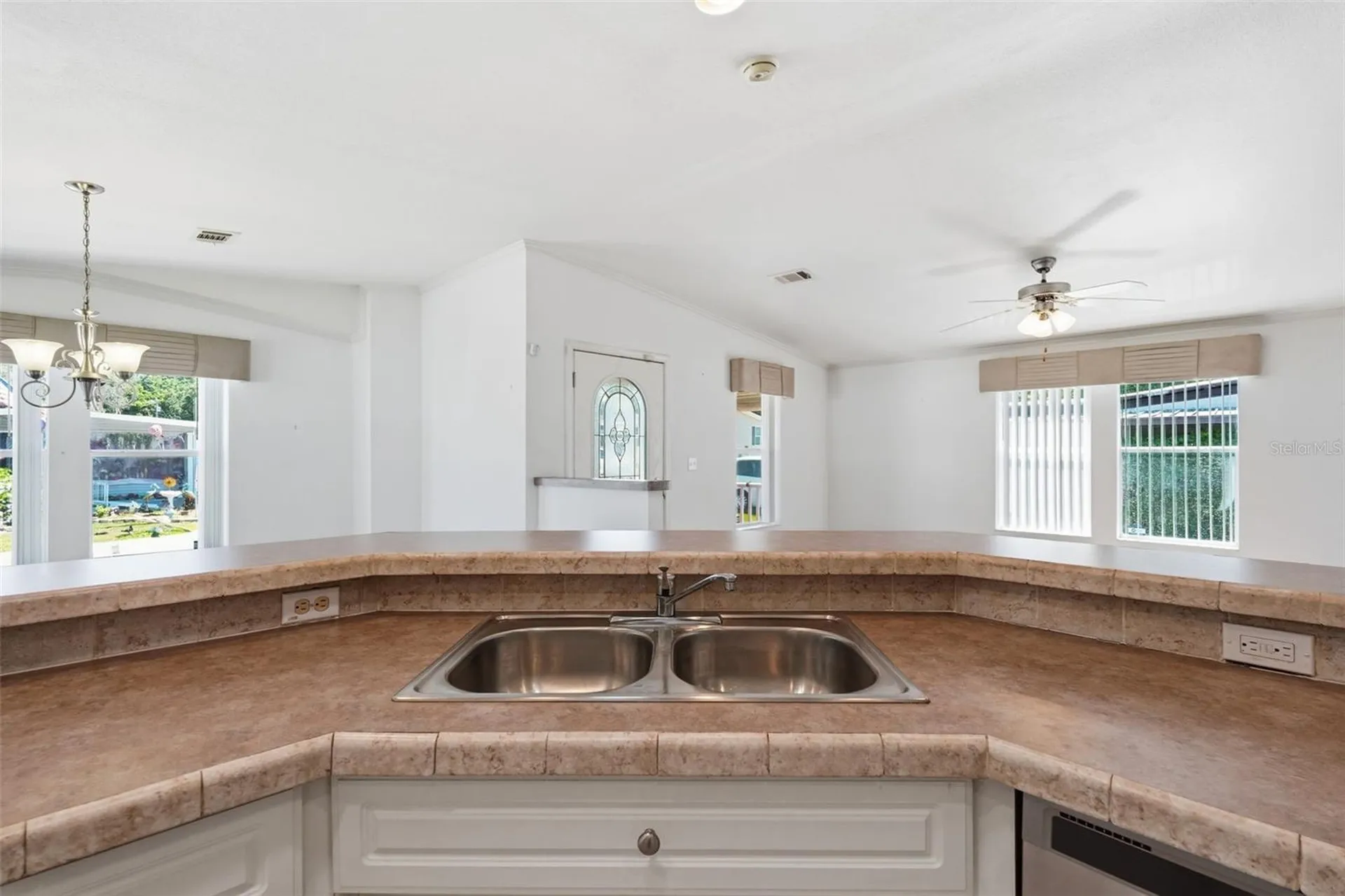 39206 Flora Avenue Zephyrhills FL 33542