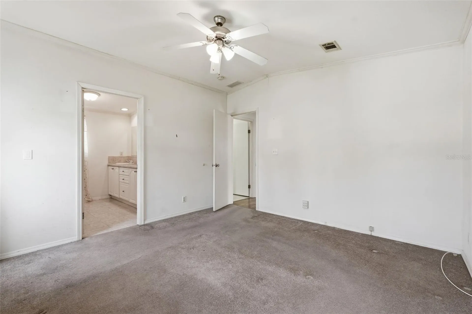 39206 Flora Avenue Zephyrhills FL 33542