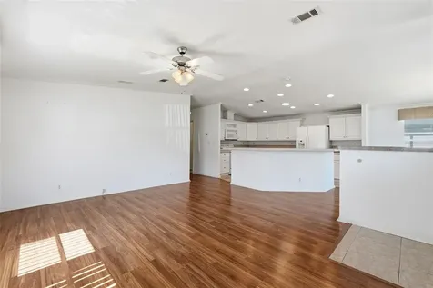 39206 Flora Avenue Zephyrhills FL 33542