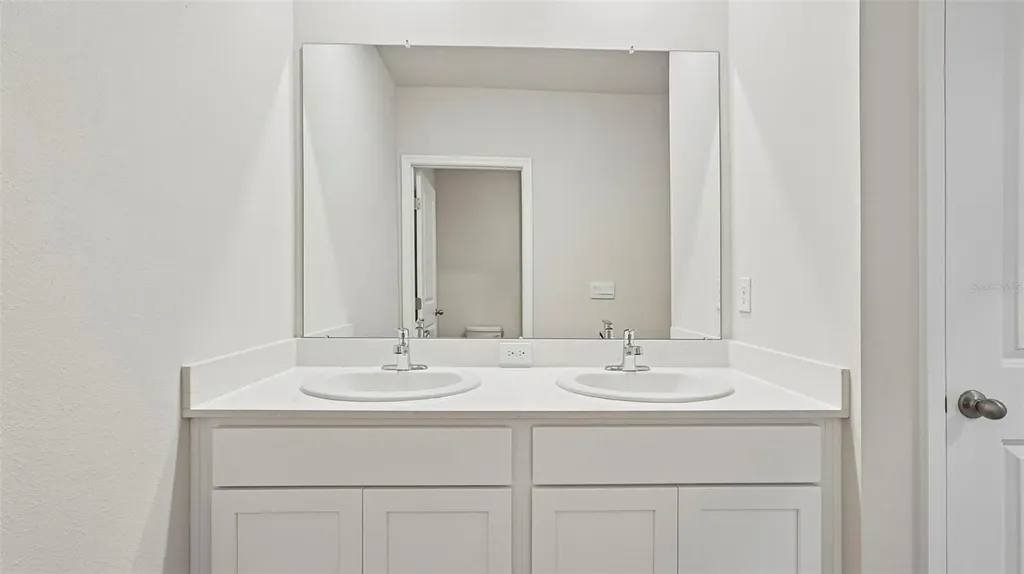 18305 Beehive Terrace Lakewood Ranch FL 34211