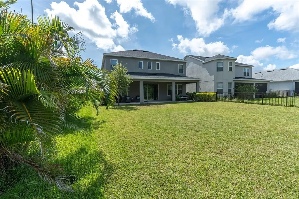 10815 Fieldstone Drive Palmetto FL 34221