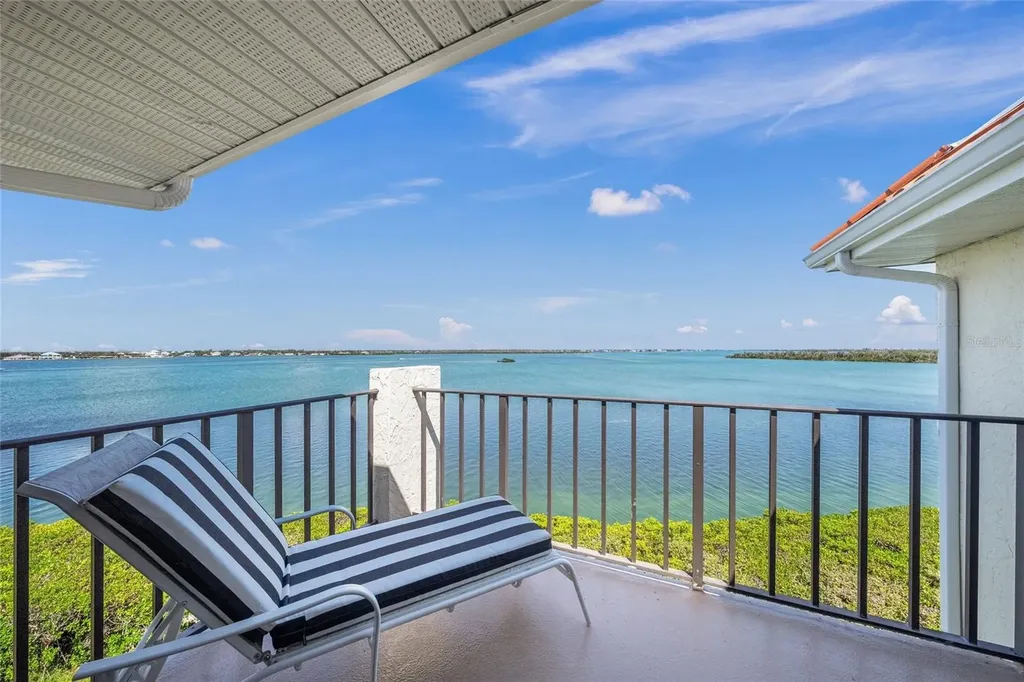 1591 Beach Road Englewood FL 34223