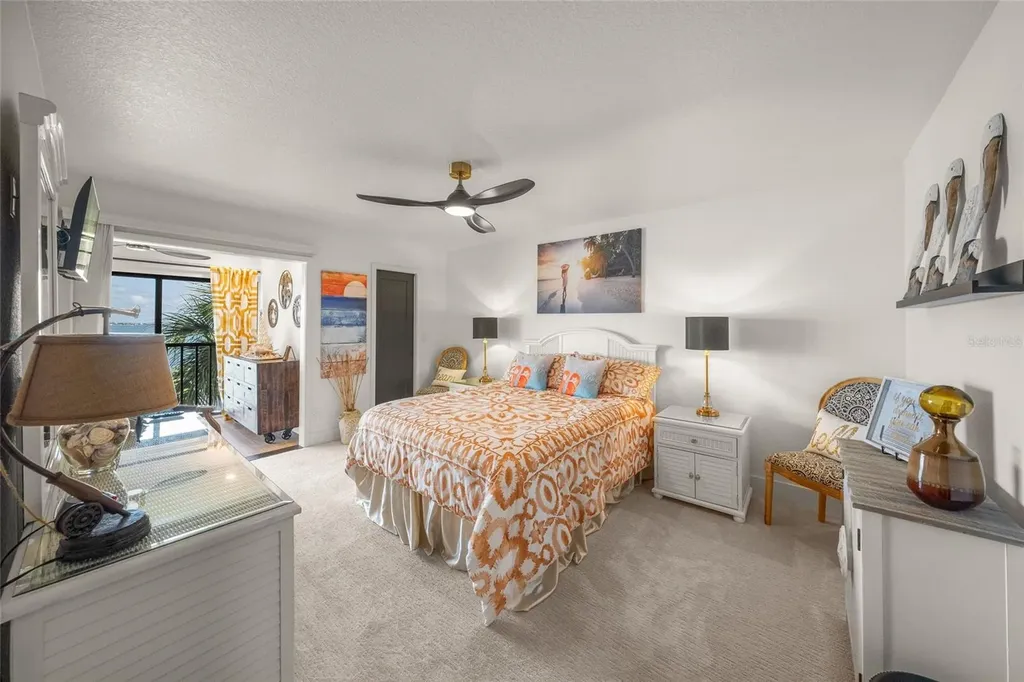 1591 Beach Road Englewood FL 34223