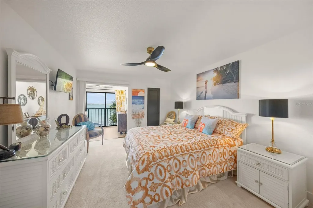 1591 Beach Road Englewood FL 34223
