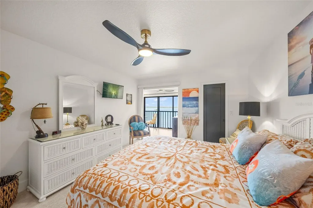 1591 Beach Road Englewood FL 34223