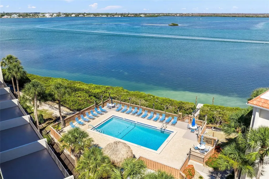 1591 Beach Road Englewood FL 34223