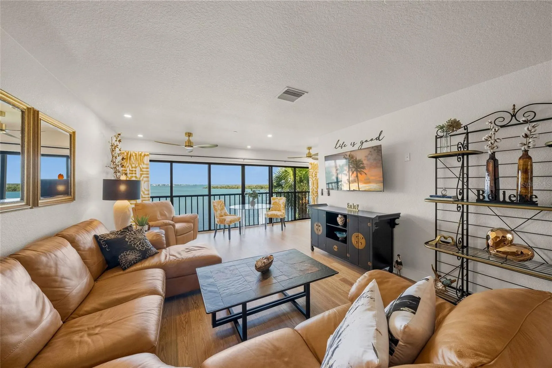 1591 Beach Road Englewood FL 34223