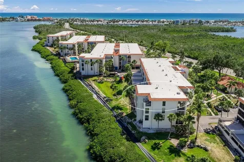 1591 Beach Road Englewood FL 34223