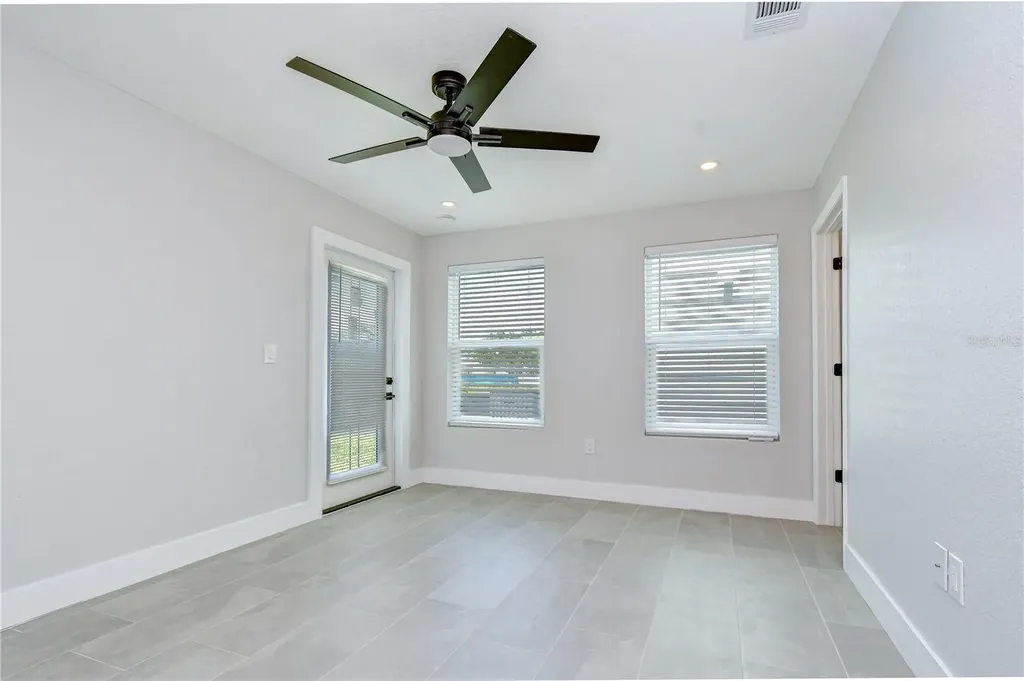218 8th Avenue Drive W Bradenton FL 34205