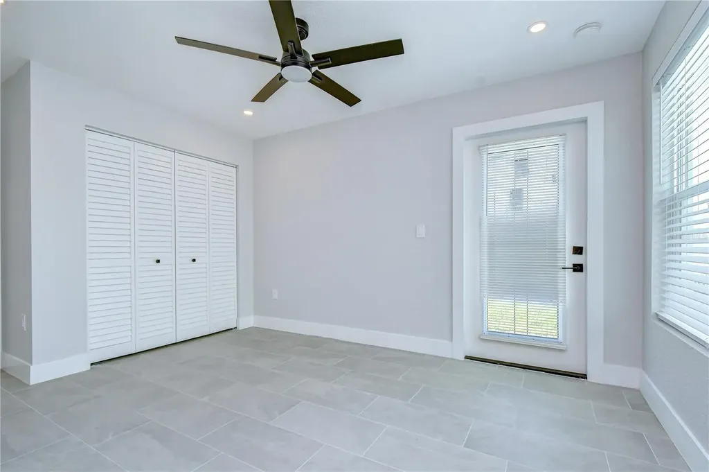 218 8th Avenue Drive W Bradenton FL 34205